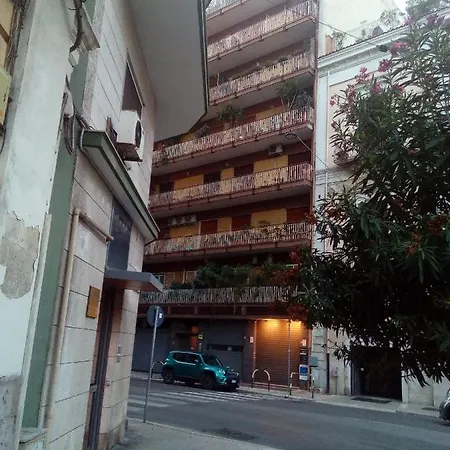 Gianna House * 바리